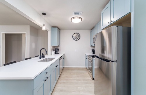 San Angelo House | Modern 5-Bedroom Escape with TVs in Every Room & Room for Everyone