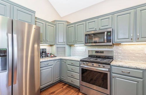 The Galena Territory House | Modern 6Br/6Ba, Hot tub, Views, game rm