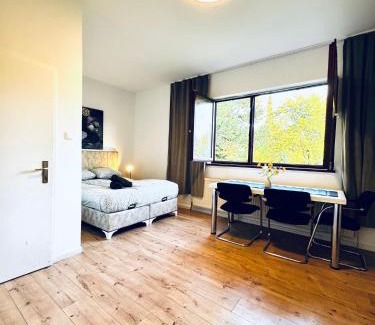 Meidling Apartment | Modern 8BR Apt with Private Garden Sleeps 17