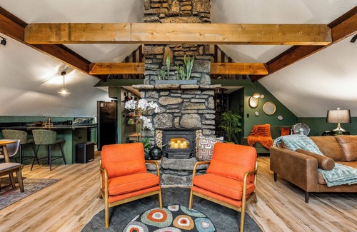 Beaver Shores Cottage | Modern A-Frame Cottage Hot Tub Sauna Beaver Lake Retreat