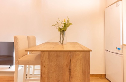 San Diego Apartment | Modern and Bright Apartment in the Heart of Vallecas