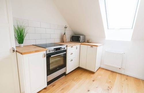 Garßen Apartment | Modern and cozy apartment with WiFi, all payment methods, craftsmen