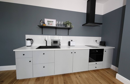 Scarborough Apartment | Modern and Spacious Scarborough Apartment in The Artist's House
