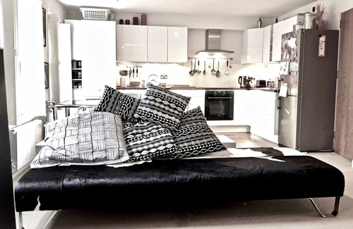 Pembridge Apartment | Modern and stylish flat in heart of Notting Hill