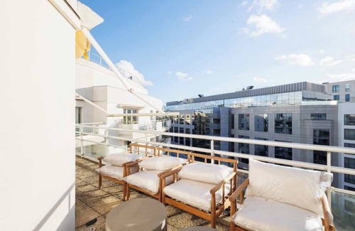 Billancourt–Rives de Seine Apartment | Modern apartment with terrace - near Paris