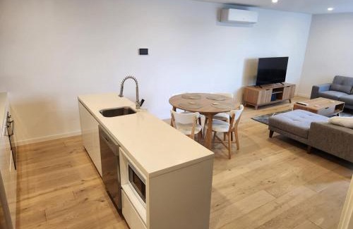 Airport West Apartment | Modern Apartment Airport Area