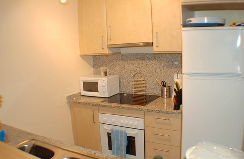 L'Escala Apartment | Modern Apartment - Gardens/Pool/WIFI/AIRCON/PARKING - D302, Apartment Riells Blau D302 in L'Escala -