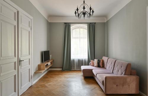 Agenskalns Apartment | Modern apartment in historical building with car parking!