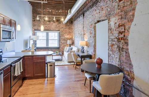 NoDo District Apartment | Modern Apartment in Prime Location (ID8369X10)