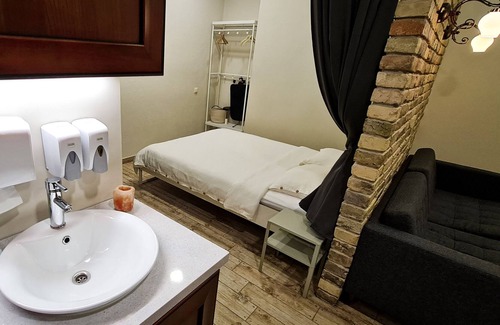 Business District Apartment | Modern Apartment in the Heart of Vilnius Center: Free Parking