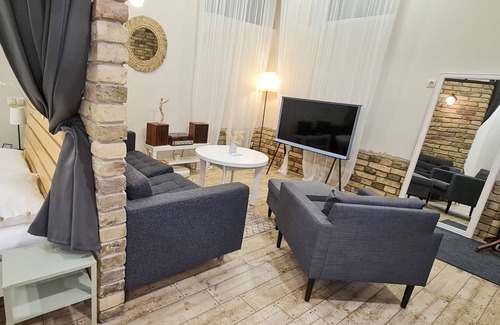 Business District Apartment | Modern Apartment in the Heart of Vilnius Center: Free Parking