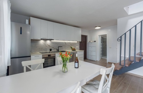 Brulo Apartment | Modern apartment Luka Premium for 4 persons in Porec, only 700 m from the beach