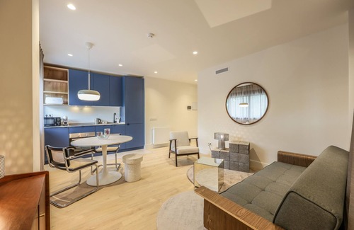 Puerta del Angel Apartment | Modern apartment near the Royal Palace 12