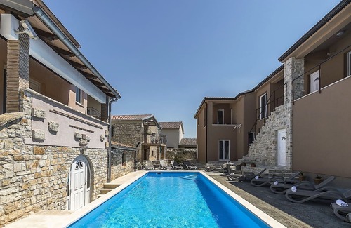 Tar-Vabriga Other | Modern apartment Noa IV in Villa Valtrazza with pool for 4 - 6 persons