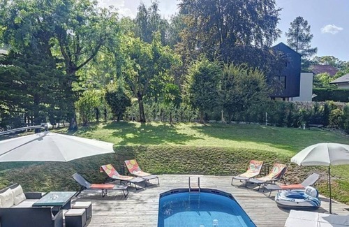 Les Posses-sur-Bex Apartment | Modern apartment surrounded by greenery, 20 minutes from the ski slopes and the lake