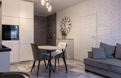 Warsaw Apartment | Modern Apartment with Balcony and Garage – Mokotów