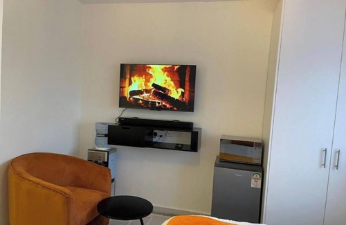 Syokimau Apartment | Modern apartment with AC and WiFi in vibrant Nairobi