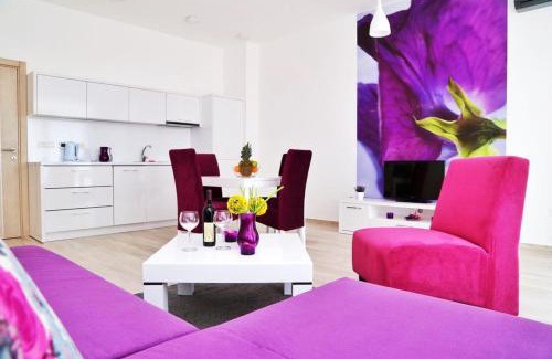 Bar Apartment | Modern apartment with sea view in Dobra Voda, 95 m², Pool