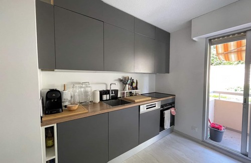 Menton Apartment | Modern apartment with swimming pool in Menton