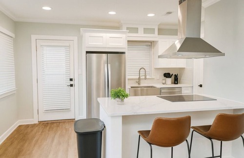 Pittsburgh Apartment | Modern Atlanta Getaway - Minutes to Downtown