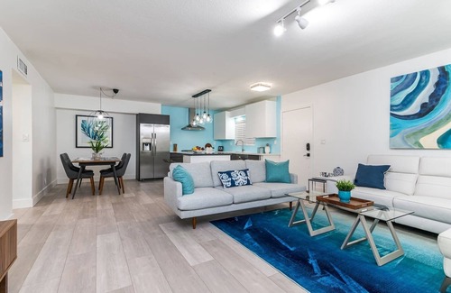 Deerfield Beach Condo | Modern Beach Villa 1 Locate Between Boca Raton &Deerfield Beach