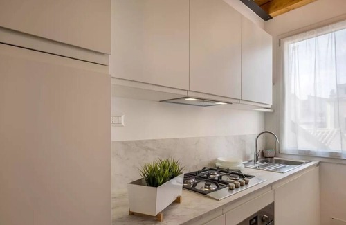 Chioggia Apartment | Modern beachfront apartment with parking