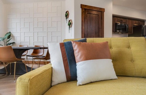 Breckenridge Condo | Modern Breckenridge Penthouse. Ski-in/ski-out!