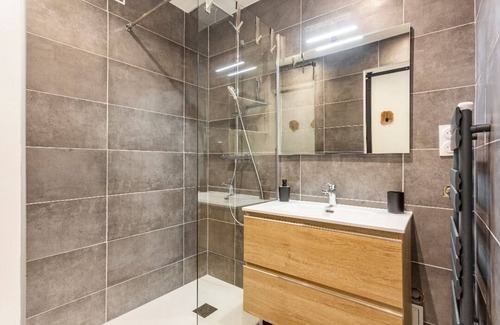 Gap Apartment | Modern, bright and sunny apartment