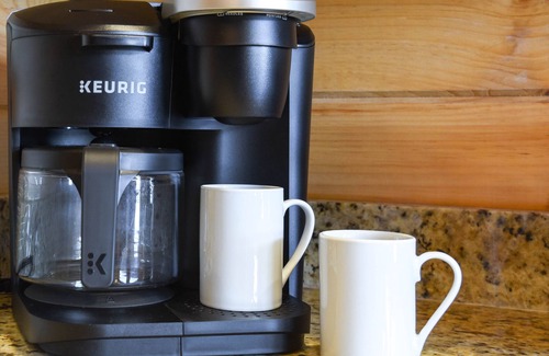 Chalet Village North Cabin | Modern Cabin Near Gatlinburg & Pigeon Forge!