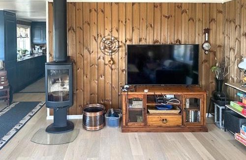 Gran House | Modern Cabin With Views In Lygna