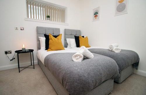 Castle Quarter Apartment | Modern City Apartment , 2-Bed, En-Suite, Central