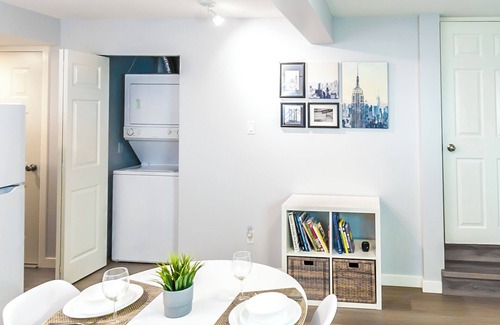 Langley House | Modern, clean & private 1BR suite. Up to 3 guests.