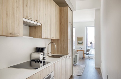 Clinton Hill Apartment | Modern Clinton Hill Studio w/Gym, Pool & W/D, nr Barclays, by Blueground