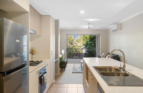 Coopers Plains Apartment | Modern Comfort 2BR Close to Everything