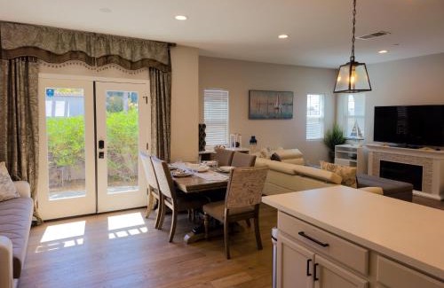 Morena House | Modern comfort, prime location, 360 views, 4 BR entire house