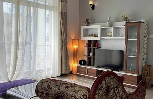 Mbweni Apartment | Modern & Comfortable 2Bed/2Bath w/WIFI & AC: 10mins from Stone Town and Beaches