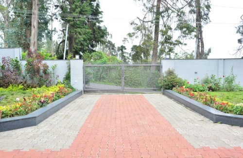 Kodaikanal House | Modern, Comfortable Suites with Panoramic Views-G1