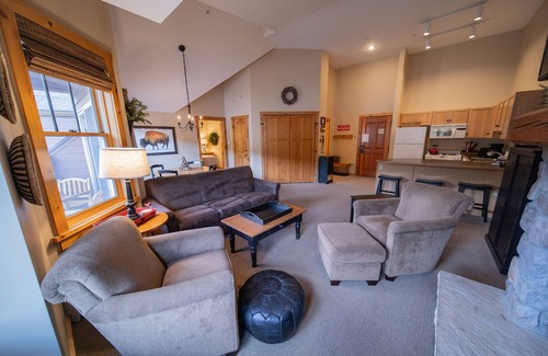 River Run Condo | Modern Condo, Full Kitchen, River Run Village