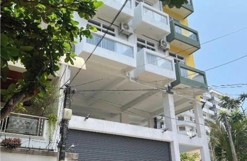 Wellawatte Condo | Modern condo in the heart of Colombo city, minutes away from Wellawatte Beach