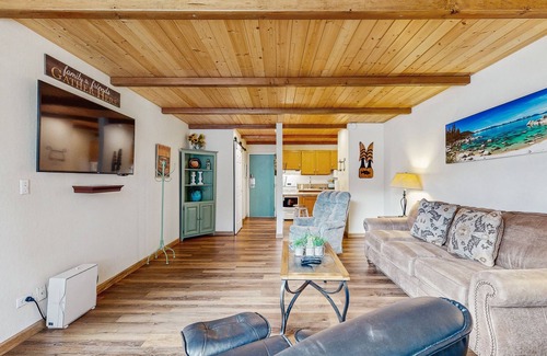 South Lake Tahoe Condo | Modern condo on the lake with pool, hot tub & balcony - short walk to the beach