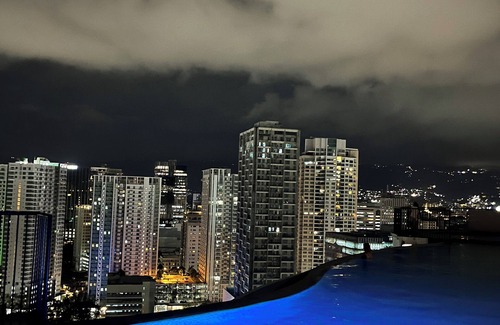 Cebu Apartment | Modern Condo w/Stunning Views, AC and WiFi in enchanting Cebu City
