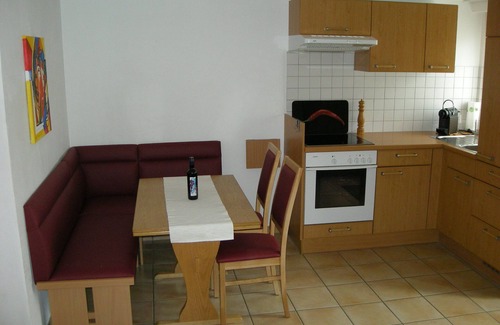 Graechen Apartment | modern construction 3.5 room apartment with 5 beds