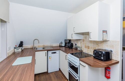 Saint Ann's Chapel Ski Chalet | Modern cornwall countryside lodge with pool access