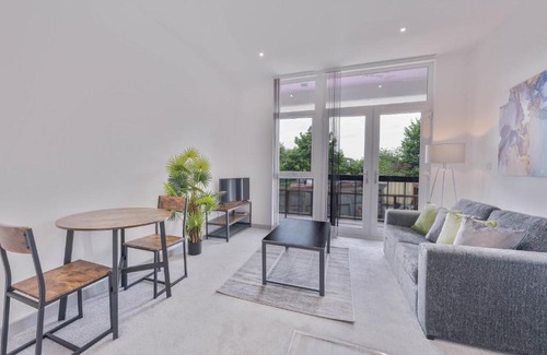 Brierley Hill Apartment | Modern & Cosy 1 Bedroom Apartment, Dudley