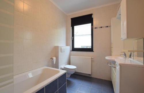 Vaux-sur-Sure House | Modern Cottage in Vaux-sur-Sûre with Sauna