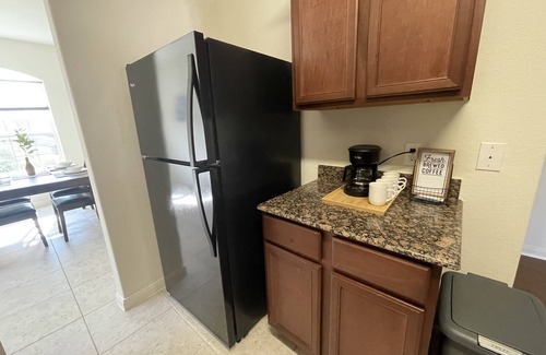 Forney House | Modern Cozy 3BR Home in Forney