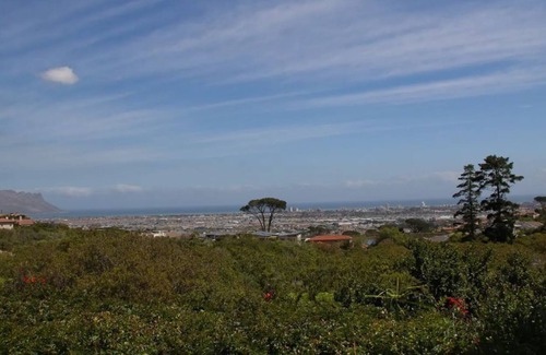 Helderberg Rural Apartment | Modern Designer Studio Apartment