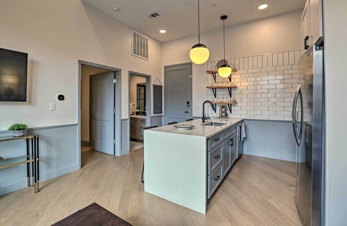 Central City Condo | Modern Downtown Birmingham Condo w/Rooftop Access