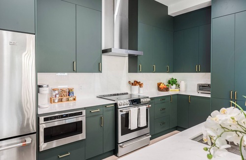 Holly House | Modern East Austin Stay near Rainey St, Dining & Lady Bird Lake | The Ashlee