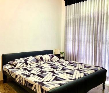 Anuradhapura Bed & Breakfast | Modern Elegant Lake Side Villa Calm and Cozy Stay Apartment Rooms Anuradhapura City Sri Lanka ZONA